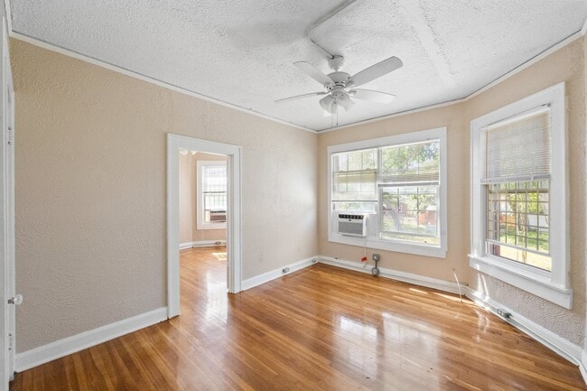 323 N Westland Ave, Unit 10 in Tampa, FL - Foto de edificio - Building Photo