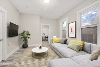 81 Holmes St in Belleville, NJ - Building Photo - Building Photo