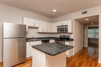 Vue on 5th in Chattanooga, TN - Foto de edificio - Interior Photo