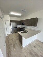 15500 SW 136th St-Unit -206 in Miami, FL - Building Photo - Building Photo