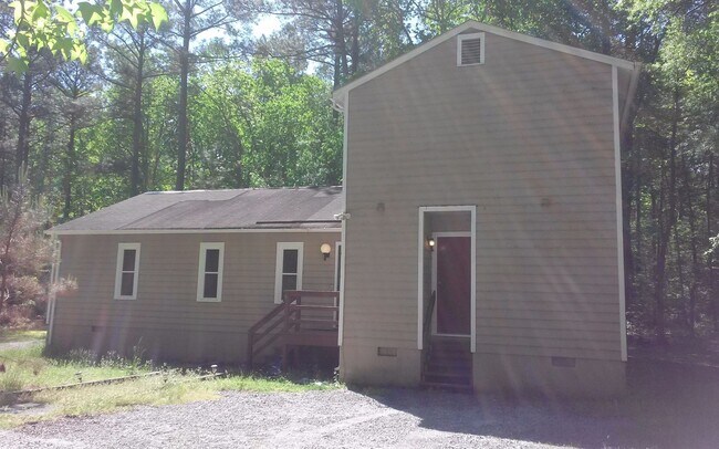 11130 Hames Ln in Glen Allen, VA - Building Photo - Building Photo