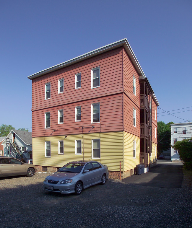 91 Providence St in Chicopee, MA - Building Photo - Building Photo