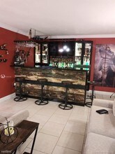 4250 SW 67th Ave-Unit -Apt 25A in Miami, FL - Building Photo - Building Photo