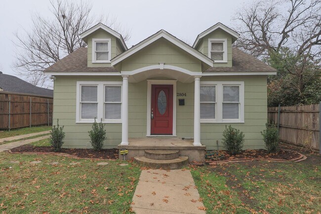 2804 Ryan Ave in Fort Worth, TX - Building Photo - Building Photo