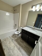 7505 Frankie Ct, Unit 7505 in Glen Carbon, IL - Building Photo - Building Photo