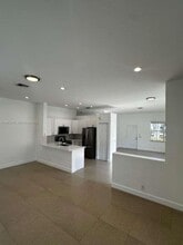 1761 Aspen Ln in Weston, FL - Foto de edificio - Building Photo