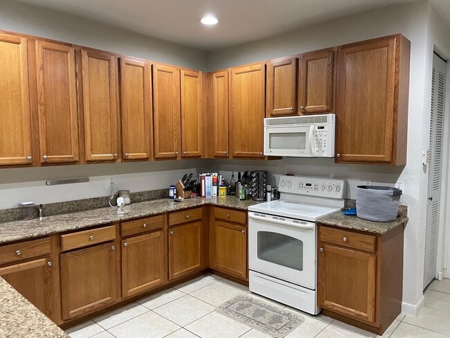 499 Corte Madera Ln in West Palm Beach, FL - Building Photo - Building Photo