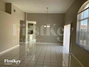 12964 NW 8th Ln in Miami, FL - Building Photo - Building Photo