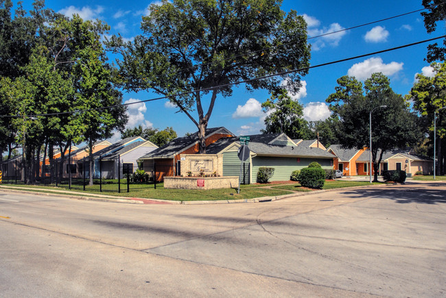 Forest Green Townhomes