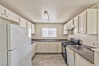 3964 Danny Melamed Ave in Las Vegas, NV - Building Photo - Building Photo