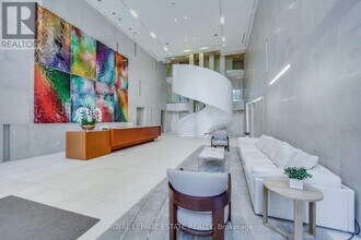 170-170 Avenue Rd in Toronto, ON - Building Photo - Building Photo