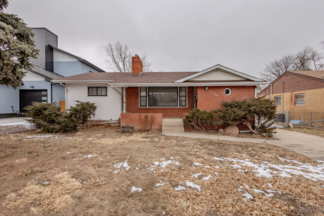 1124 E San Miguel St in Colorado Springs, CO - Foto de edificio