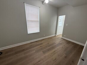 837 N Monticello Ave in Chicago, IL - Building Photo - Building Photo