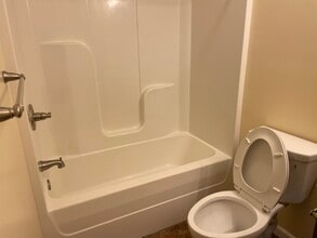 124 Birdseyeview Dr in Ithaca, NY - Building Photo - Building Photo