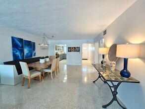 6161 Gulf Winds Dr in St. Petersburg, FL - Building Photo - Building Photo