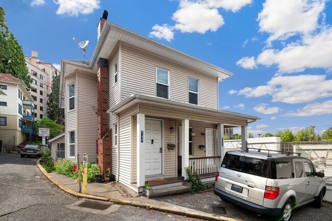 property at 743 SW Green Ave