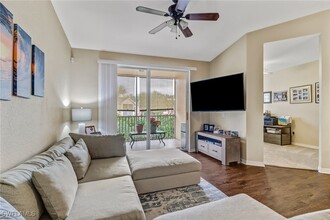 10110 Villagio Palms Way in Estero, FL - Foto de edificio - Building Photo