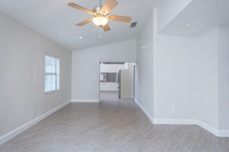 3908 W McKay Ave in Tampa, FL - Building Photo - Building Photo