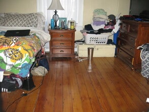 195 Lippitt St, Unit 2 in Providence, RI - Foto de edificio - Building Photo