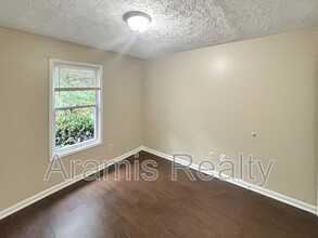 5814 Williamsburg Trce in Atlanta, GA - Building Photo - Building Photo