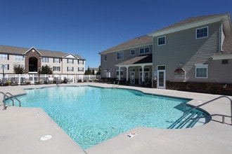 Alexandria Park Apartment Homes in High Point, NC - Foto de edificio - Building Photo