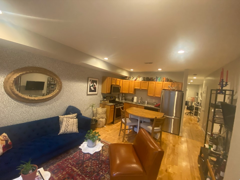 1618 Isherwood St NE, Unit 1 in Washington, DC - Foto de edificio