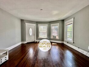 30 Brownell St, Unit 2 in New Haven, CT - Foto de edificio - Building Photo