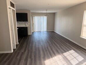 2904 Prince Hall Dr in Detroit, MI - Foto de edificio - Building Photo