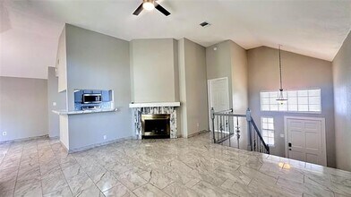 708 Meadowcreek Ct in Garland, TX - Building Photo - Building Photo