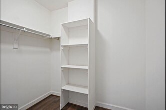 1121 ARLINGTON, Unit 426 in Arlington, VA - Building Photo - Building Photo