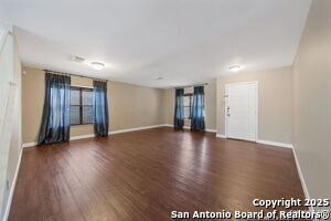 16002 Walnut Creek Dr in San Antonio, TX - Building Photo - Building Photo