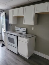 2209 Elizabeth Ave, Unit 3 in Temple, PA - Building Photo - Building Photo