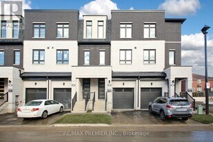 5893 Saigon St in Mississauga, ON - Building Photo