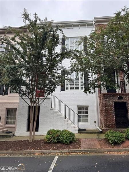 property at 1027 Pearl Point NE