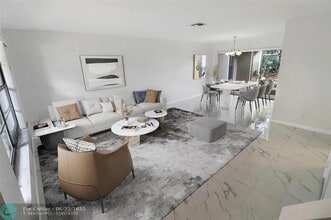 2590 Coral Springs Dr in Coral Springs, FL - Building Photo - Building Photo
