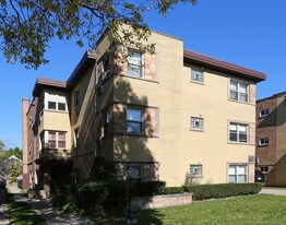2123 Howard St in Evanston, IL - Building Photo