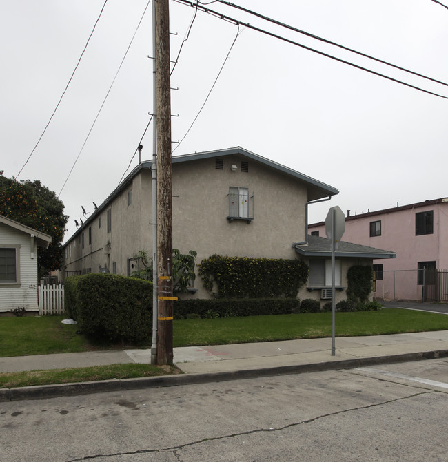 McClay Apartments in Santa Ana, CA - Building Photo - Building Photo