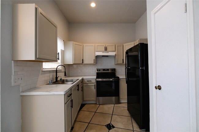 property at 3202 Rockrill Dr