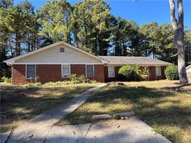 452 Lexington Dr in Lawrenceville, GA - Building Photo