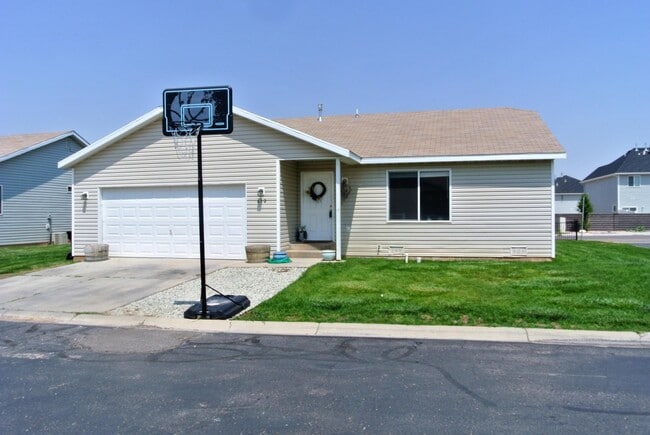 612 W 1300 N