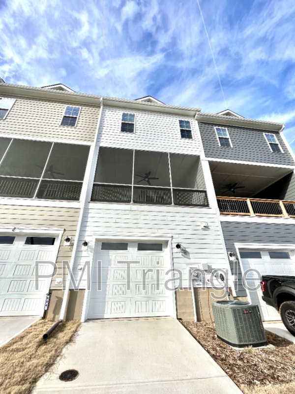 606 Gtwy Xing Ln in Wake Forest, NC - Building Photo - Building Photo