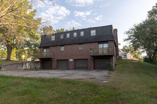 1003 Canterbury Dr in Columbia, MO - Foto de edificio - Building Photo