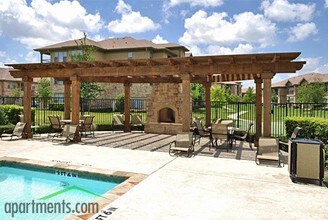 Stone Lake in Grand Prairie, TX - Building Photo - Building Photo