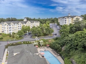 Lynnfield Commons in Lynnfield, MA - Building Photo - Building Photo