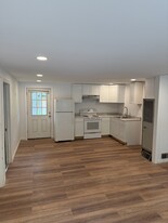 63 Haines Meadow Rd, Unit #63 Haines Meadow in Buxton, ME - Building Photo