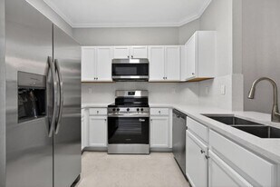 160 Village Blvd in Tequesta, FL - Building Photo