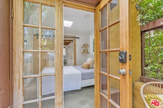 718 Vernon Ave in Los Angeles, CA - Building Photo - Building Photo