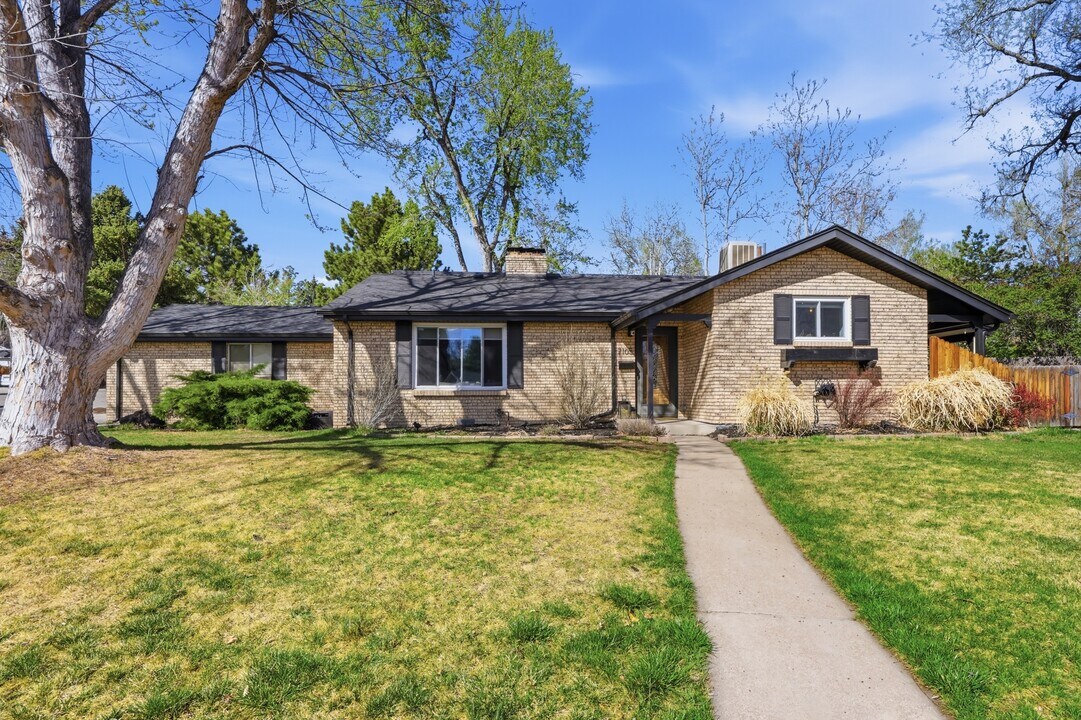 7105 W 34th Pl in Wheat Ridge, CO - Building Photo