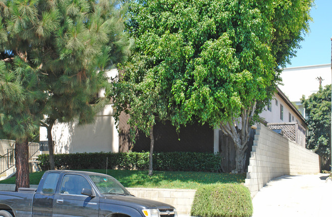 3954 Van Buren Pl in Culver City, CA - Foto de edificio - Building Photo