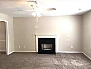 6514 Highland Oak Dr in Greensboro, NC - Building Photo - Building Photo